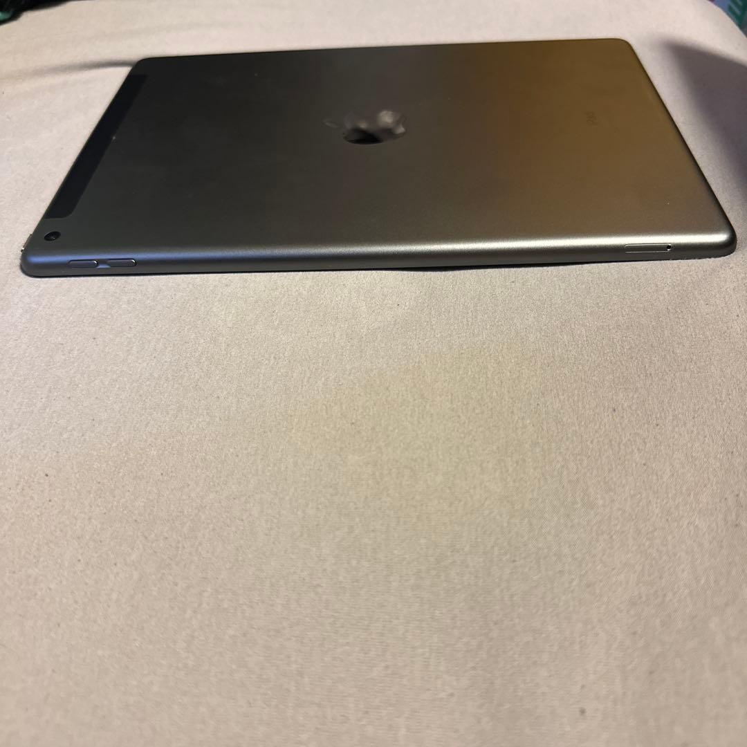 Apple iPad 第9世代 64GB バッテリー98% SiMフリー 2