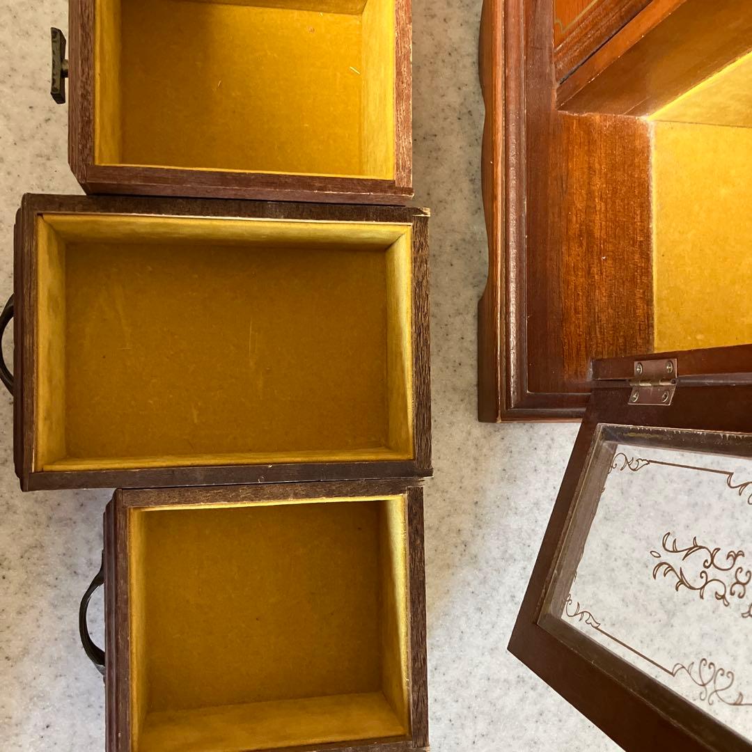 TOYO JAPAN オルゴール付　レトロ　アンティーク　アクセサリーケース