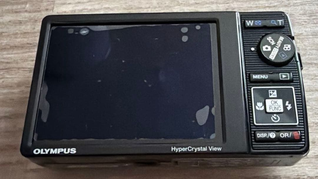 Olympus μ-7020 12MP デジタルカメラ　【充電器あり】