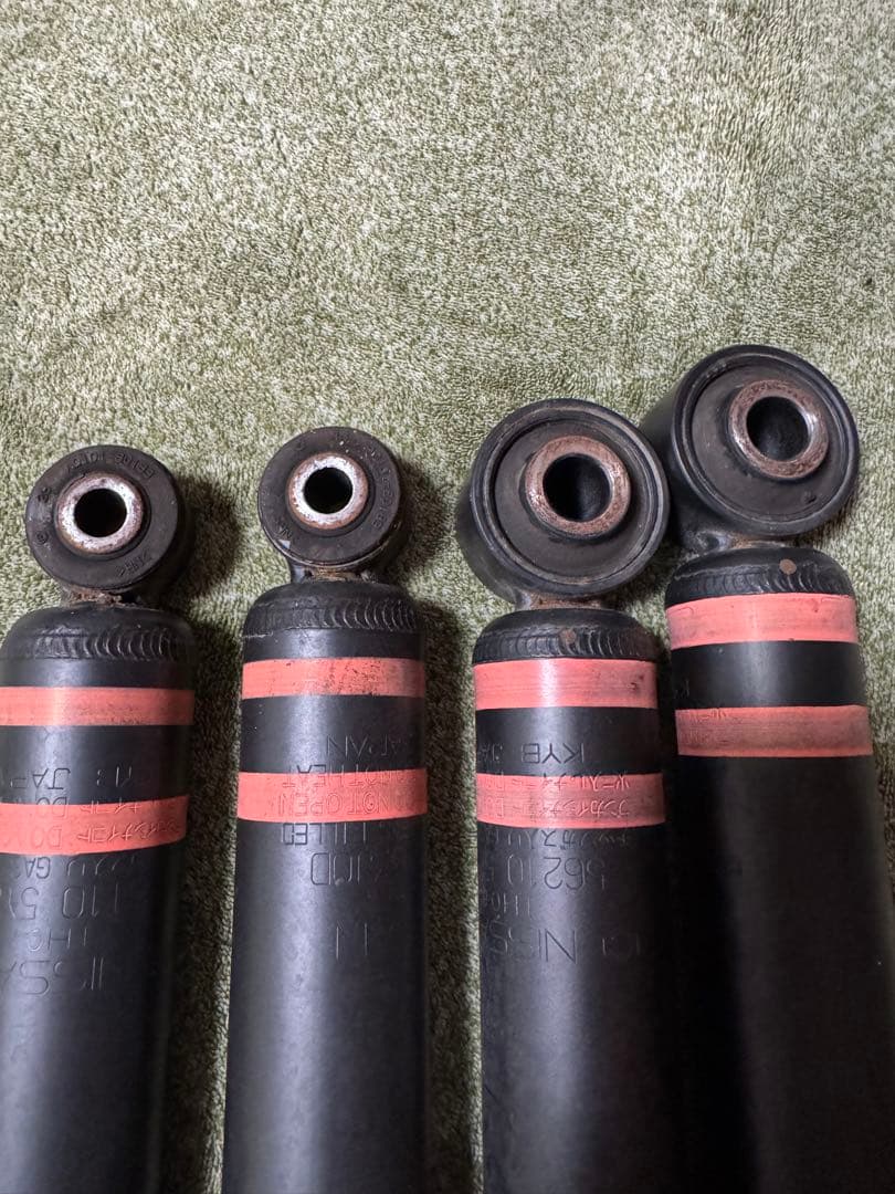 【送料込】日産 NV350 キャラバン 純正ショックアブソーバー 前後セット