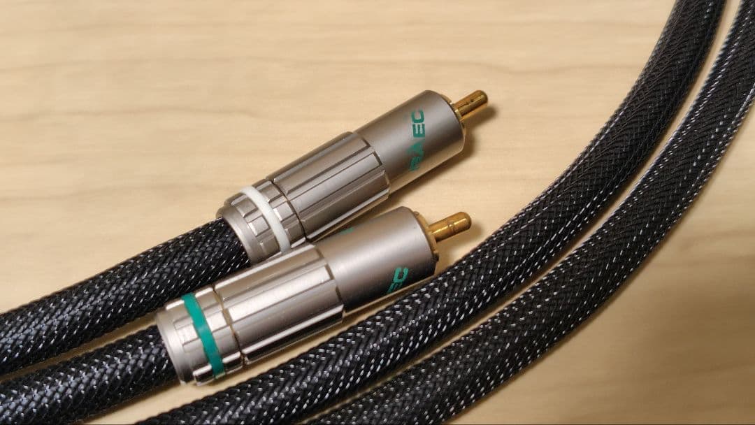 SAEC サエク SL-1990 V2 RCAケーブル 1mのペアです。