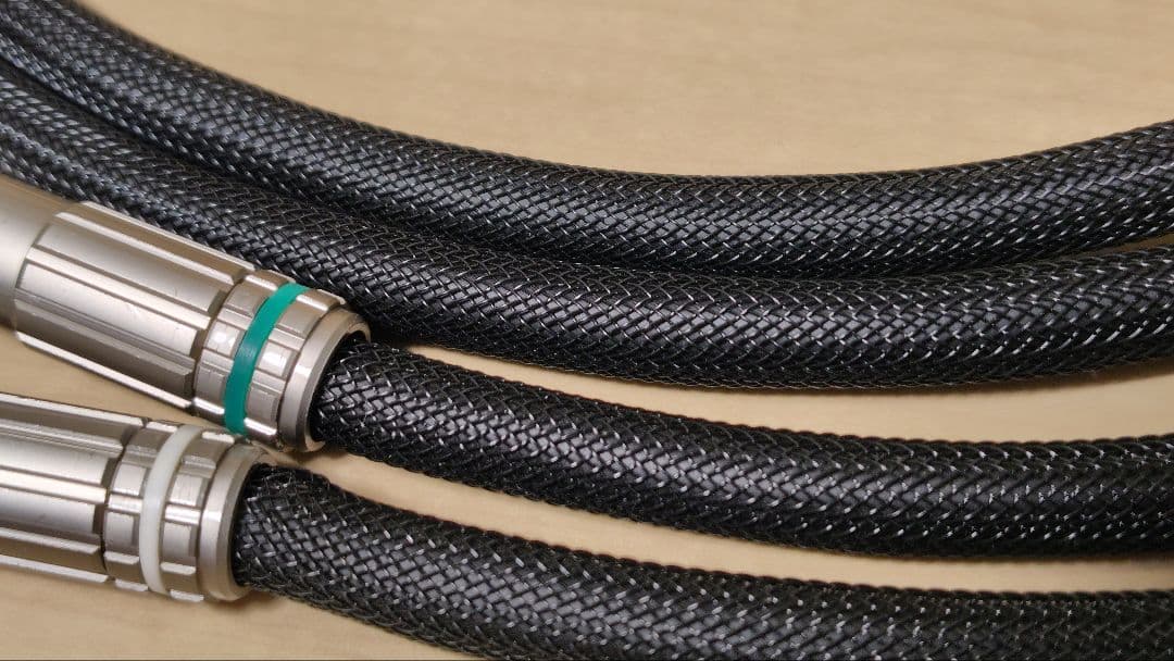 SAEC サエク SL-1990 V2 RCAケーブル 1mのペアです。