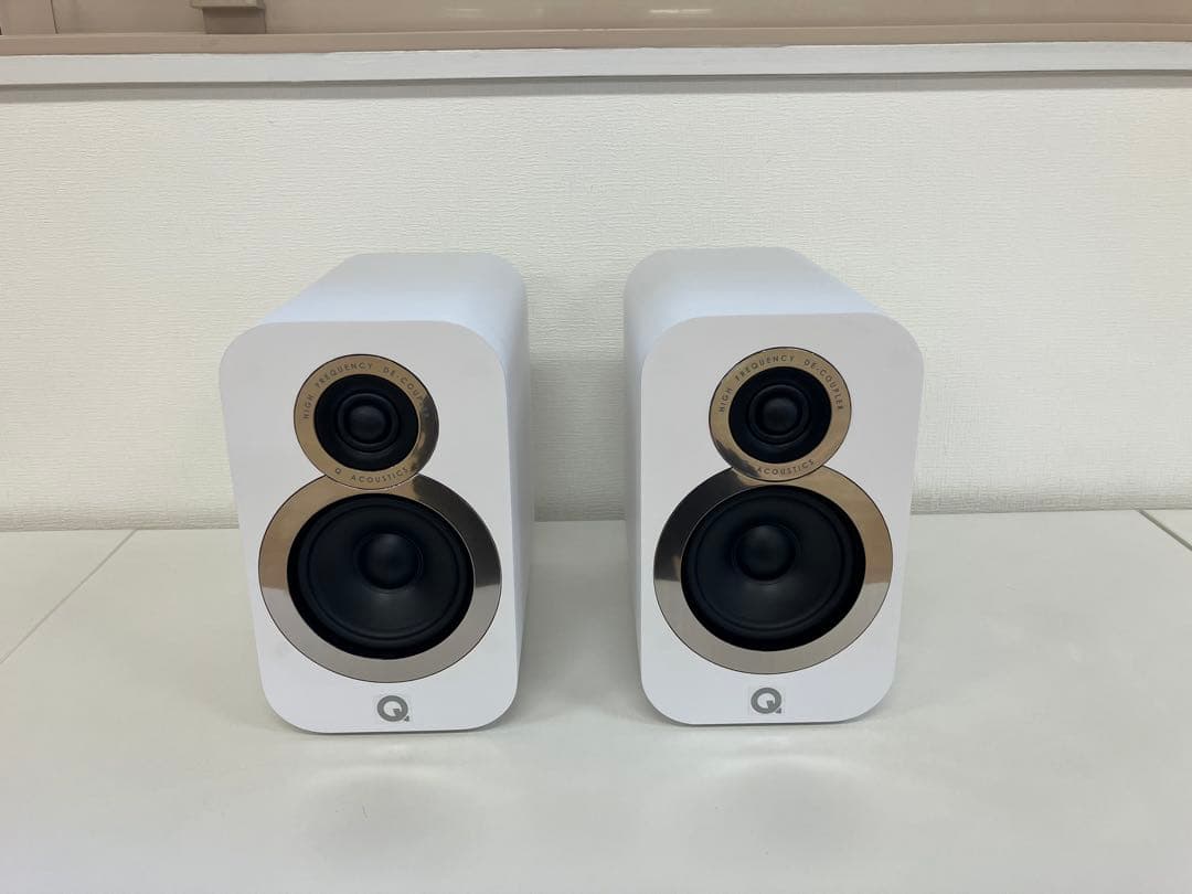 【中古美品】Q Acoustics 3010i スピーカー 白