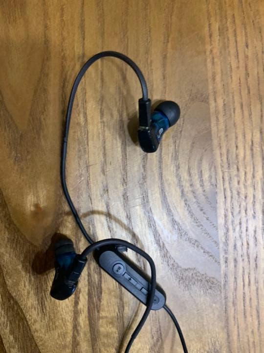 UE10PRO + ワイヤレスBluetoothケーブル