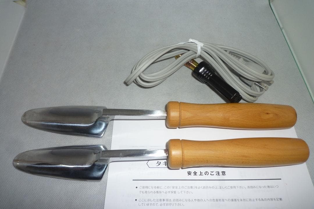 ⑦　展示未使用品　タキイ和裁電化鏝　ランプ付　和裁こて　 和裁コテ　鏝２本付