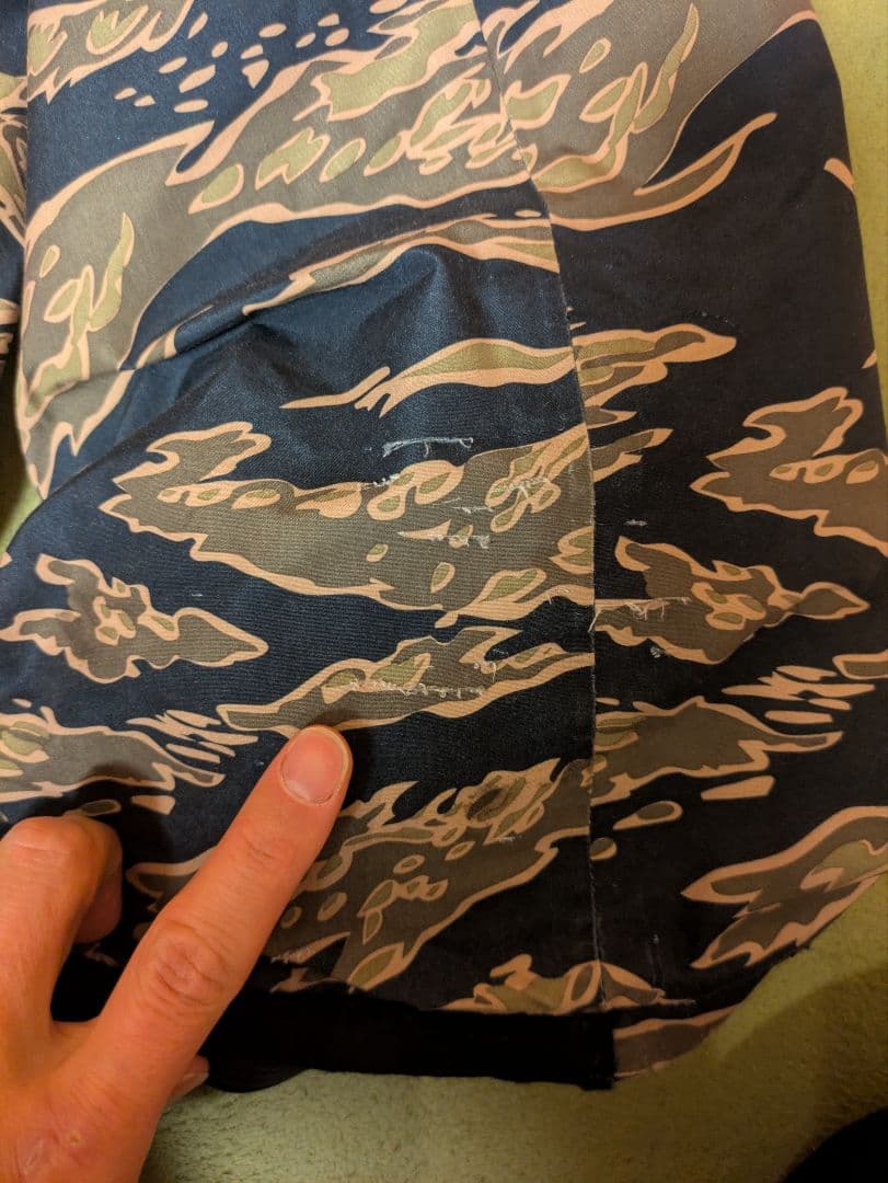 Burton 子ども用 スノーボードウェア　上下　　150〜160　L XL