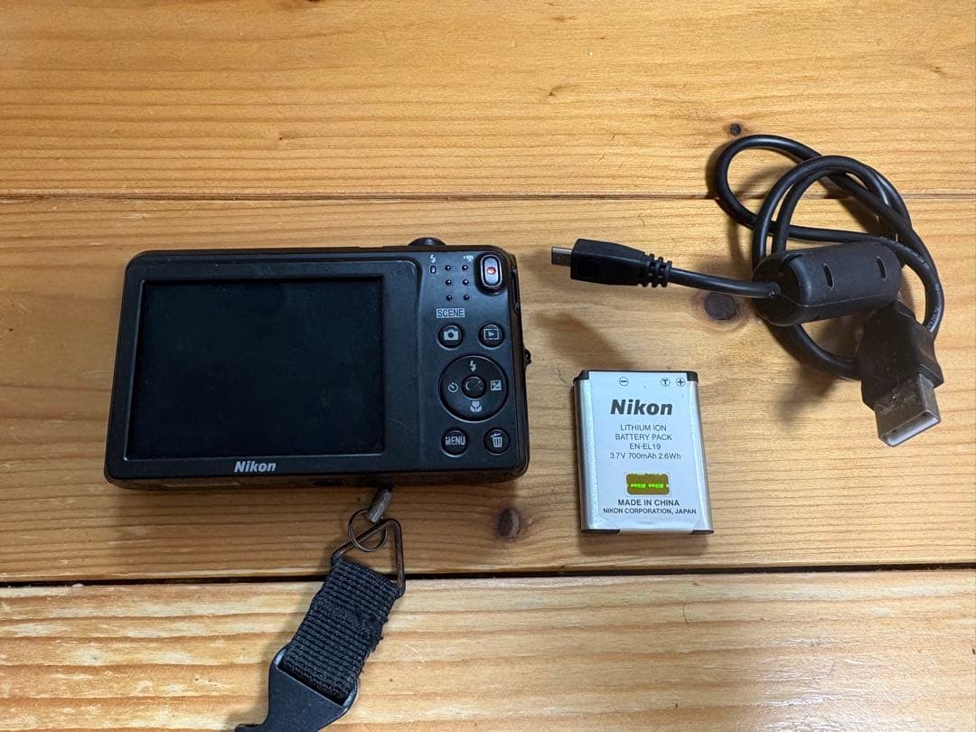 【12/19削除】Nikon ニコン　COOLPIX A300