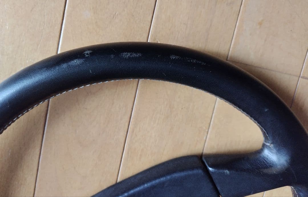 Momo Cobra OD355mm ボス2種付