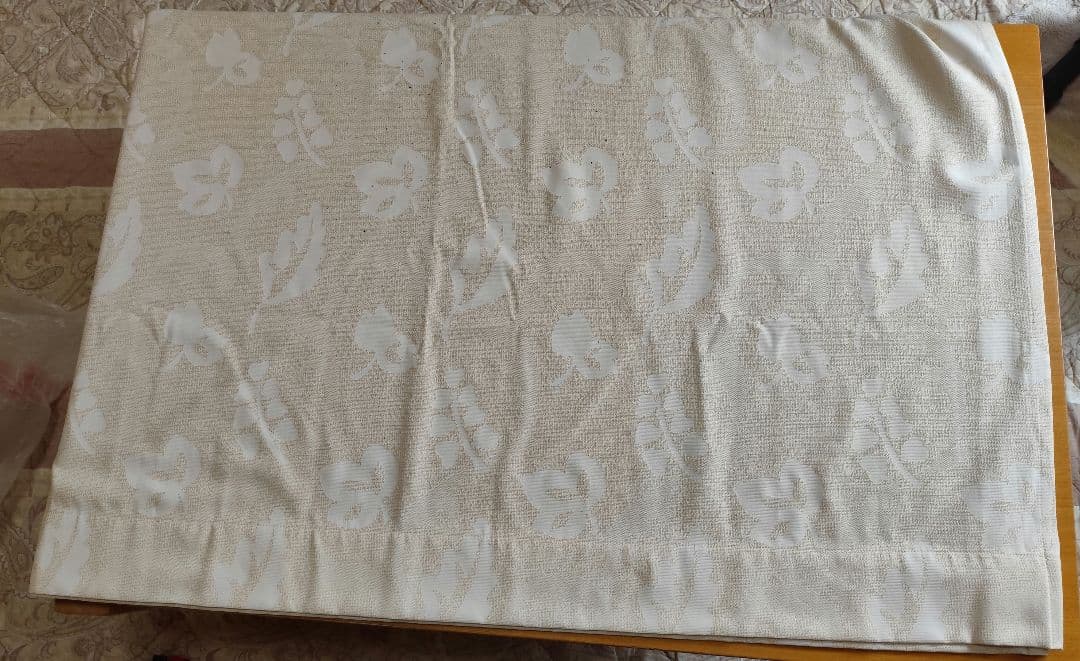 サンゲツ　オーダーカーテンわけあり2枚組 186×234　ベージュ　アンティーク