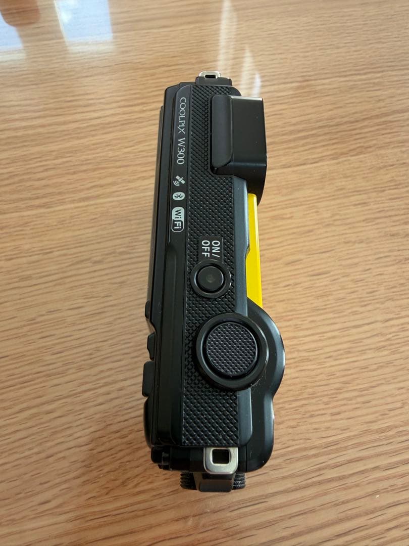 ※本体・バッテリーのみ　Nikon COOLPIX W300 YELLOW