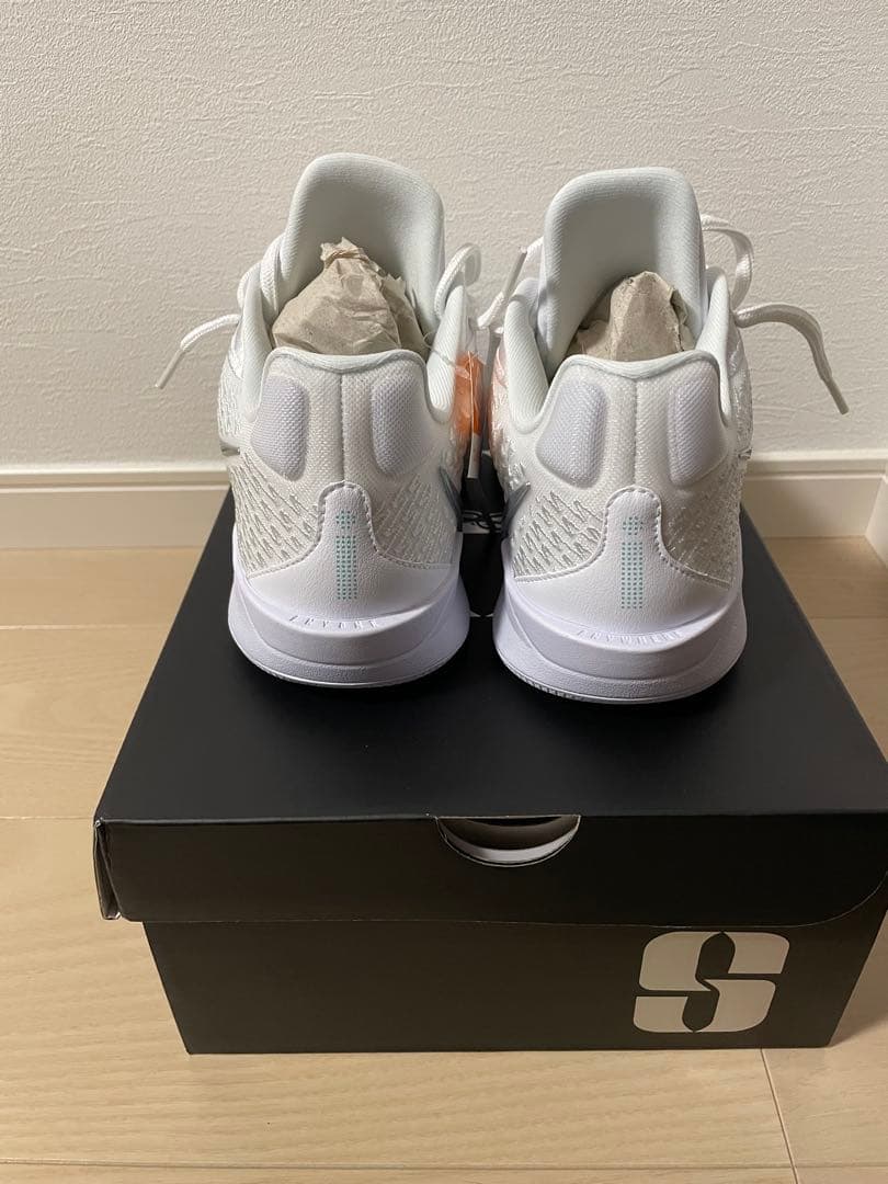 Sabrina Ionescu 2 ホワイト、シルバー