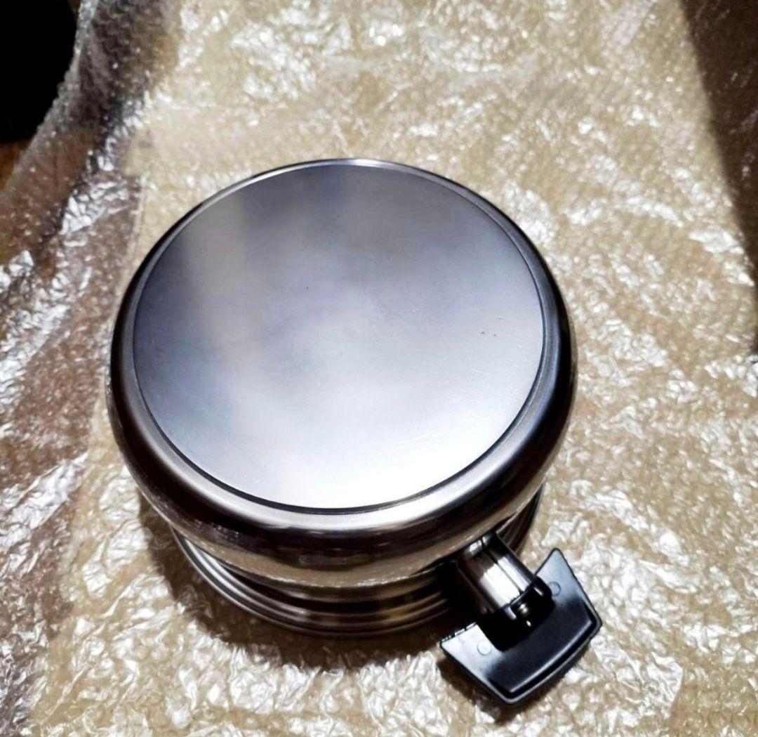 美品 IH対応　ロイヤルクイーン 4QT　蓋付き 4コート おまけ付き@