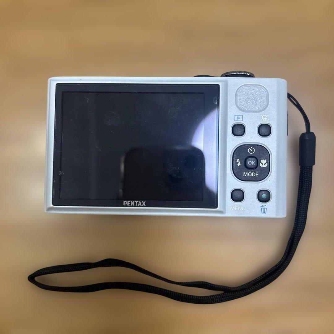 デジタルカメラ　ペンタックス　ホワイト