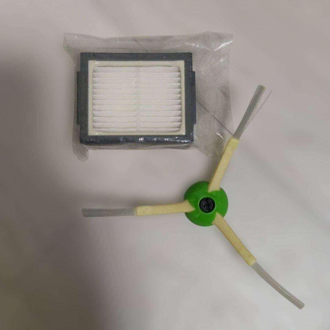 Roomba i7ロボット掃除機本体&クリーンベース　 他付属品付き