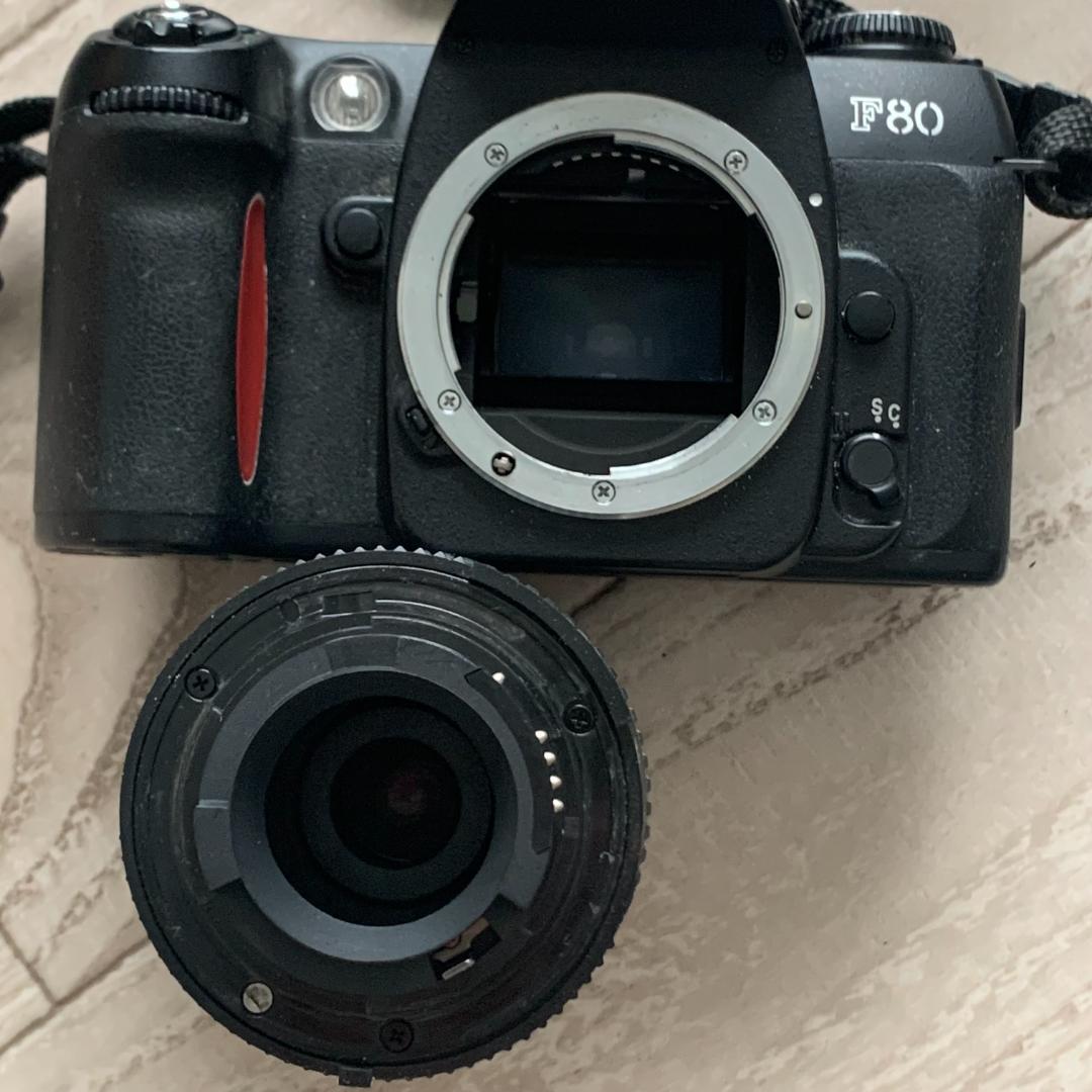 【現状品】Nikon F80 一眼レフ 35mmフィルムカメラ ストラップ付