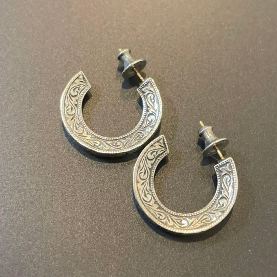 アクセサリー ANTIDOTE BUYERS CLUB Engraved Triangle