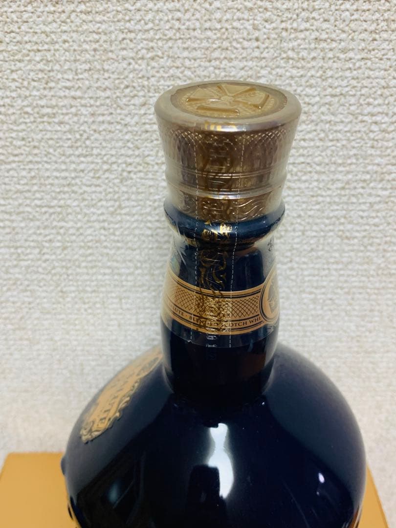 シーバス ロイヤルサルート 21 年ウイスキーの新品、未開封ボトル 700ml