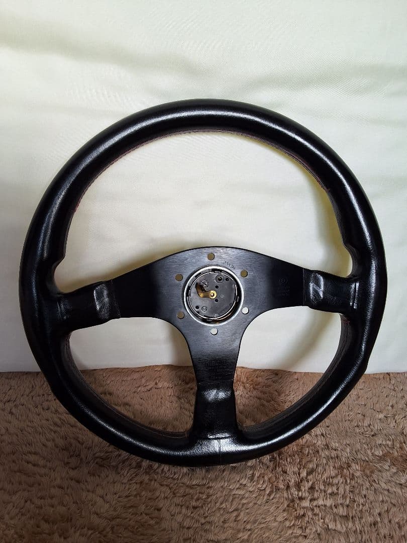 MOMO CORSE ステアリング 3本スポーク 黒