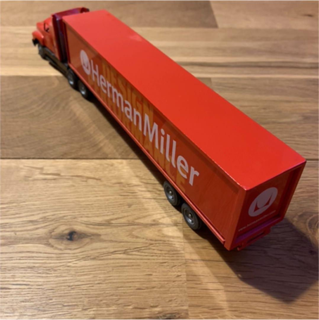 ハーマンミラー トレーラー