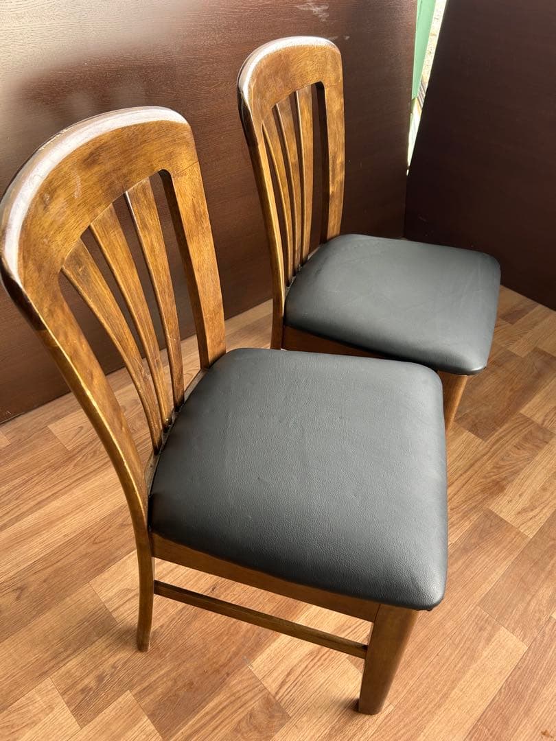 651 カリモク ダイニングチェア　2脚セット　木製 椅子 シェル型チェア 黒