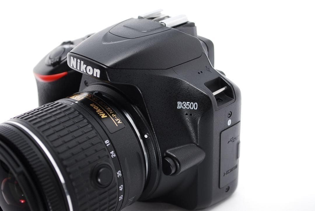 美品✨手ぶれ補正付き✨Nikon D3500✨軽量コンパクト✨一眼レフカメラ✨
