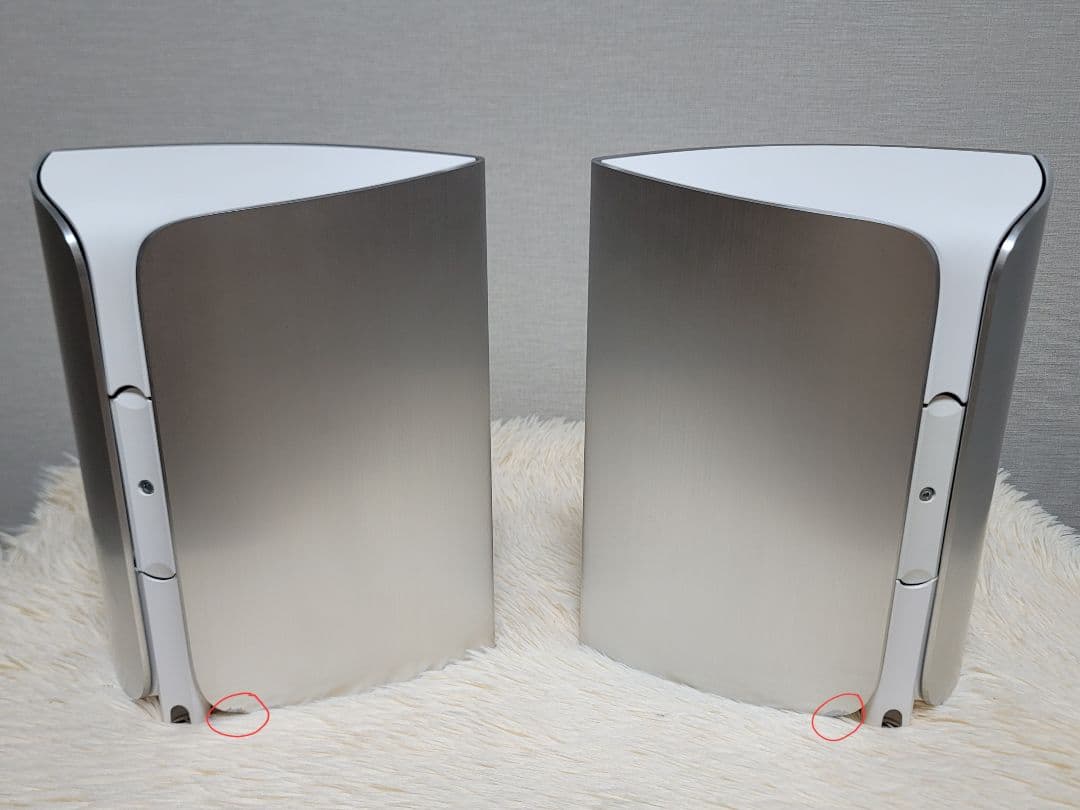 Bang&Olufsen Beolab 17（デスクスタンド付き）