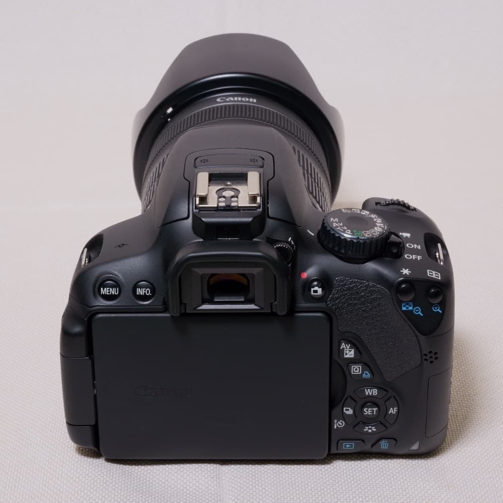 【付属品多数】EOS Kiss X6i + 18-135mmズーム キヤノン