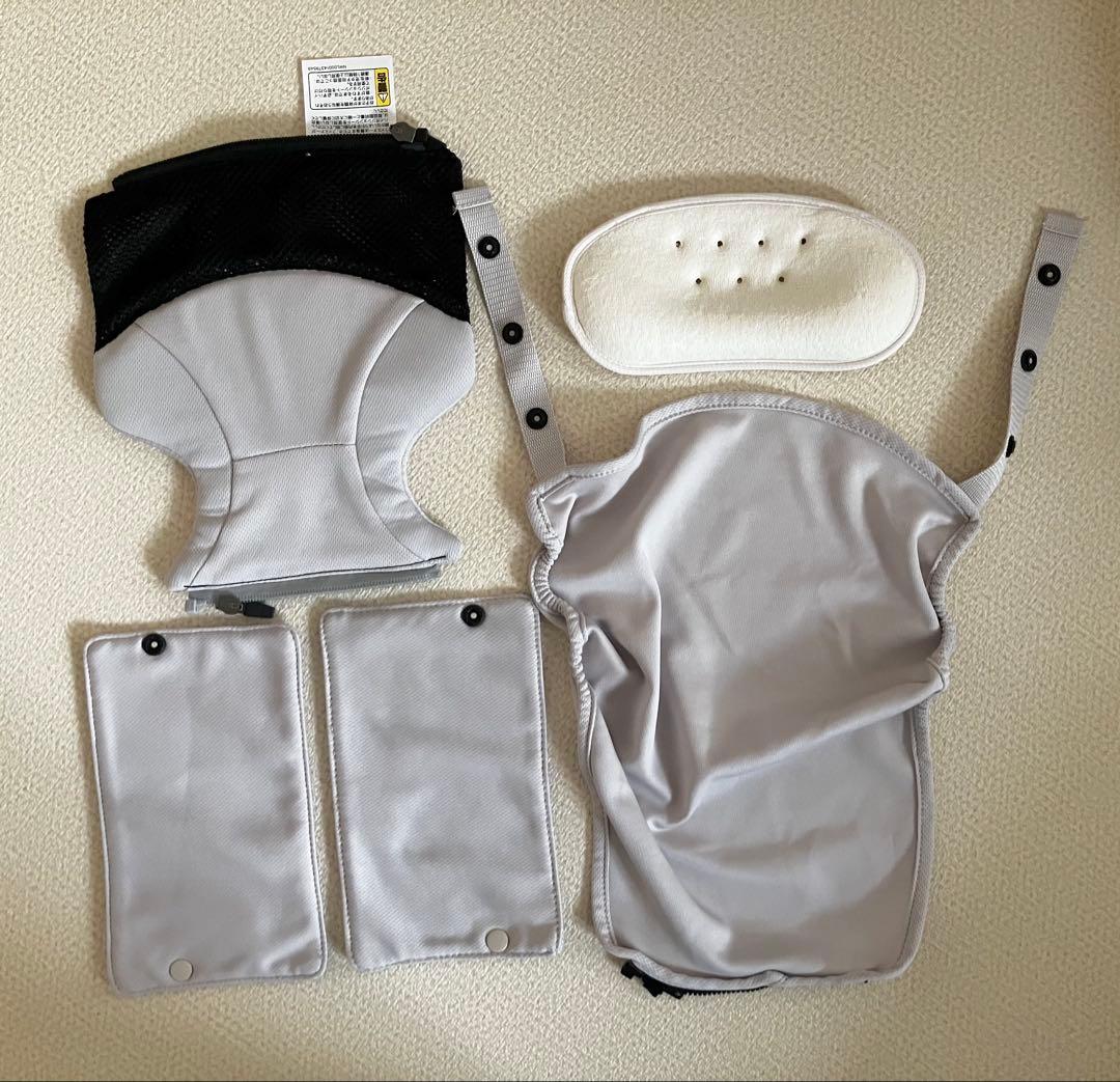 アップリカ　ラクリス　抱っこ紐　ホワイトアッシュ