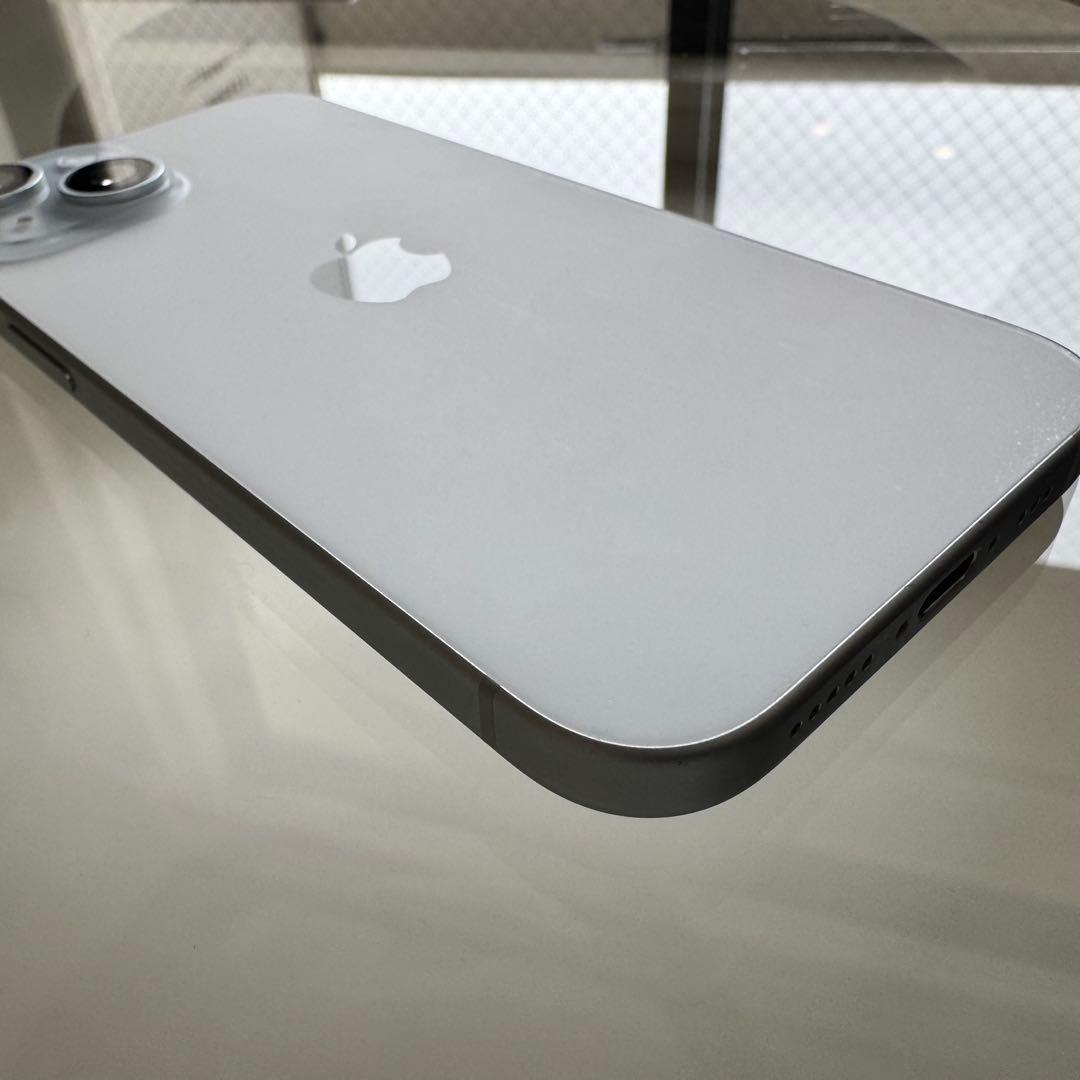 Apple iPhone15 128GB SIMフリー バッテリー残量84%