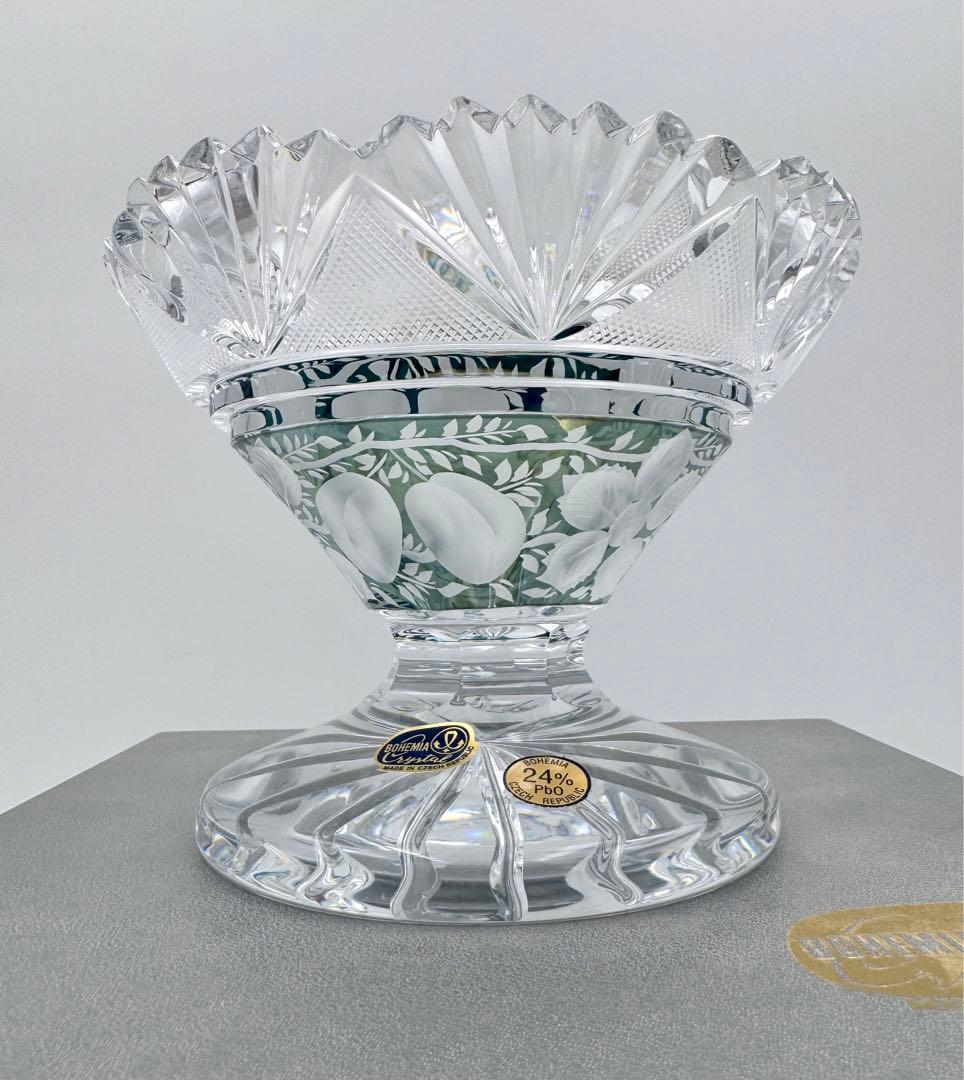 ボヘミア　クリスタル　工芸品 花器 花瓶 フラワーベース　受け皿　新品未使用品