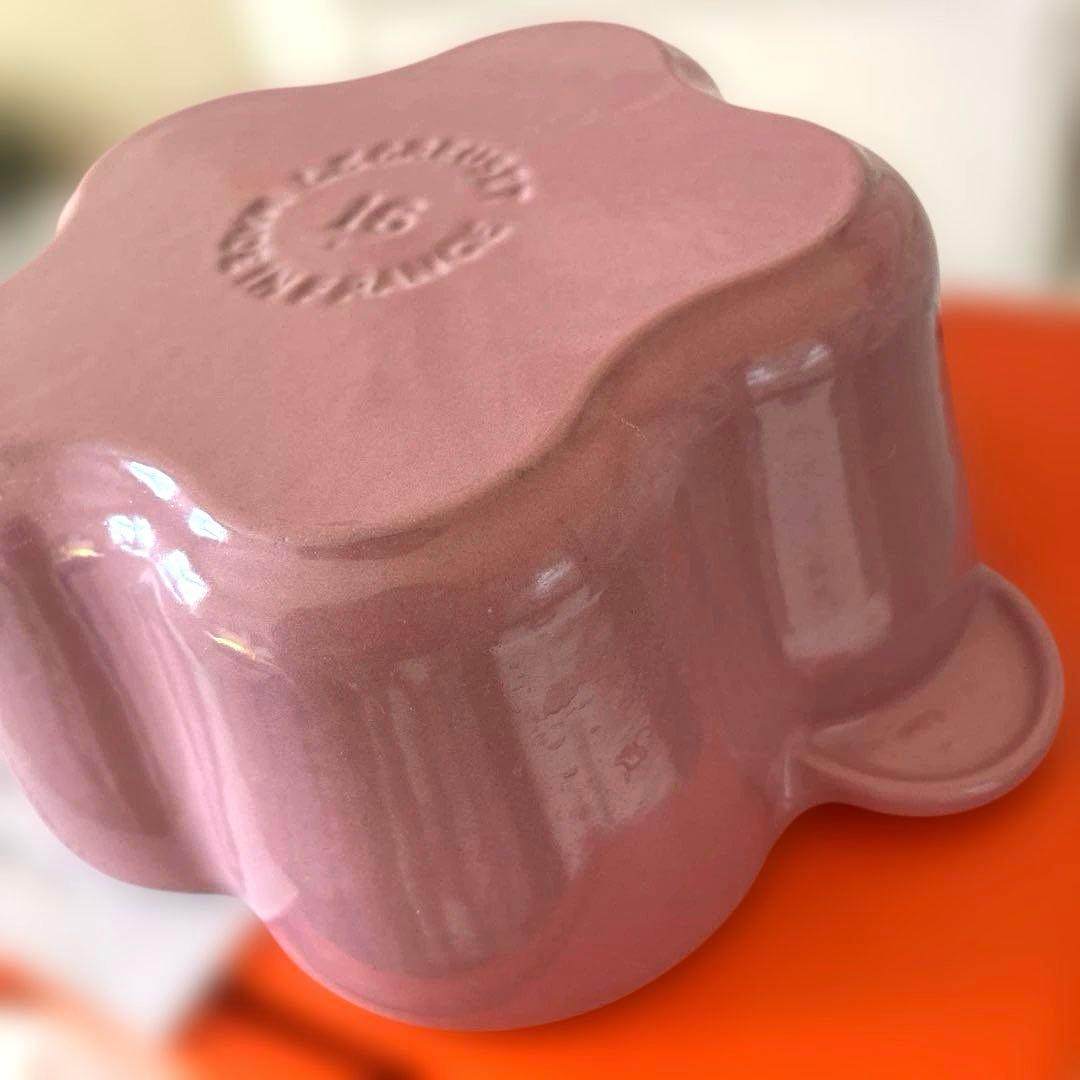 ルクルーゼ LE CREUSET ココット フルール 16cm ローズ