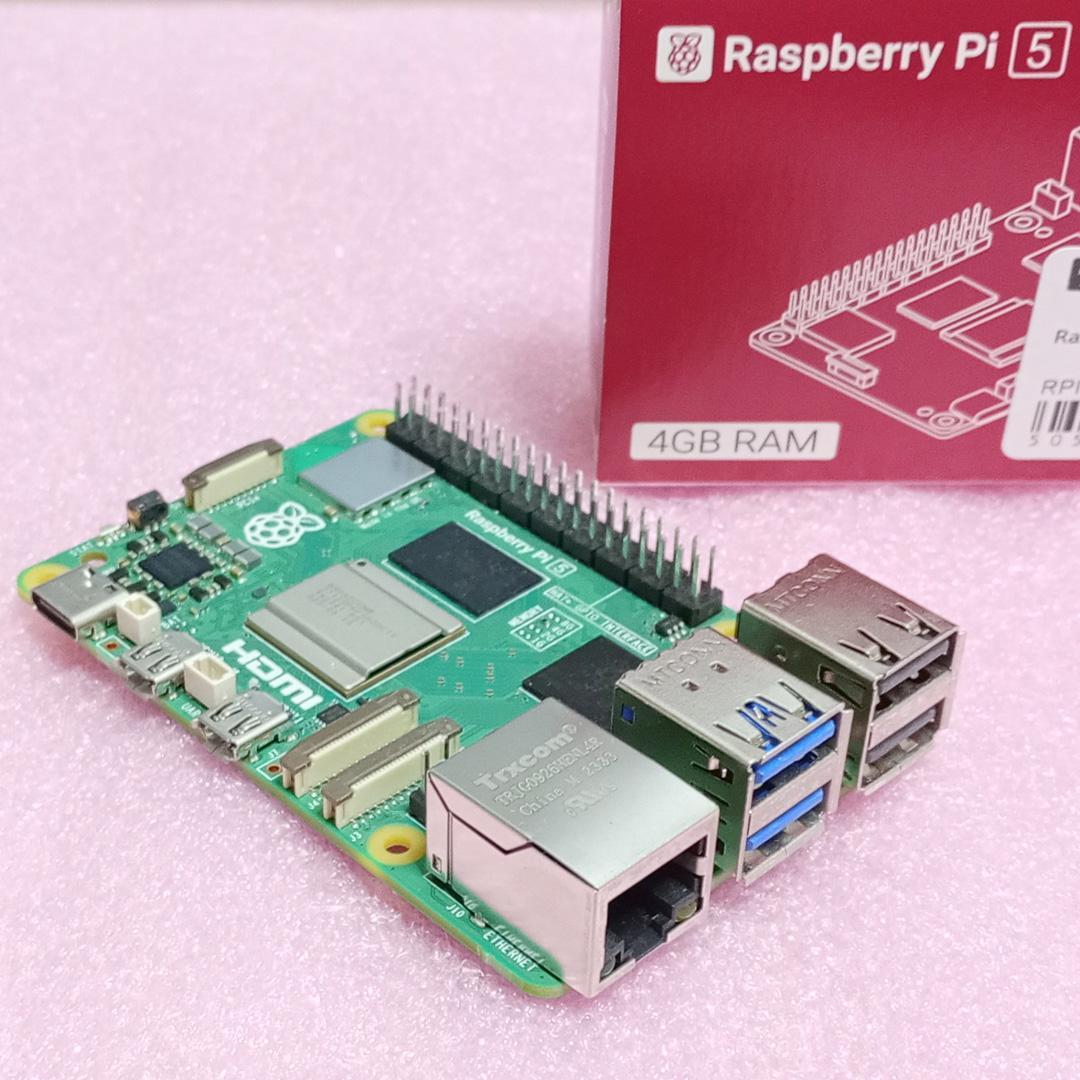 新品同様 Raspberry Pi 5 4GB RAM ラズベリーパイ本体