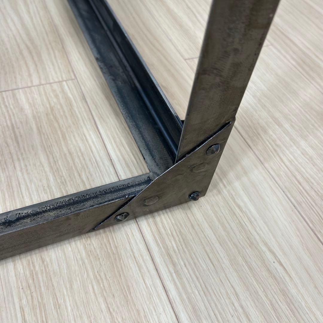 ASPLUND アスプルンド バーハンク ヘリボーン サイドテーブル　メタル　鉄