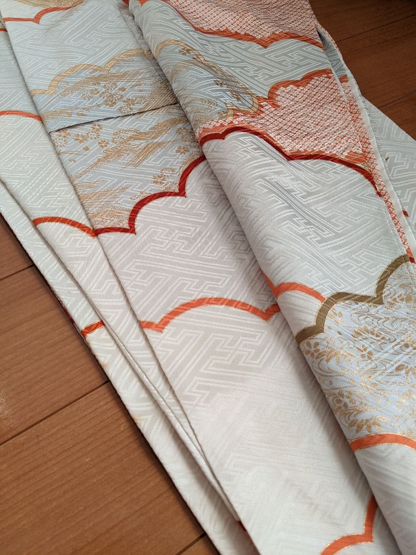 ✨特選お誂え お振袖【駒刺繍 雲取り飛鶴文 金彩　正絹】結婚式 卒業式 成人式