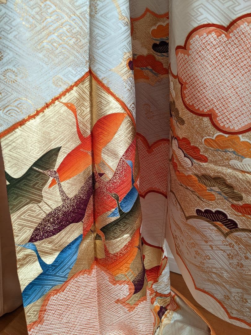 ✨特選お誂え お振袖【駒刺繍 雲取り飛鶴文 金彩　正絹】結婚式 卒業式 成人式