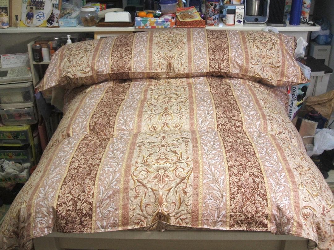 残り1点激安価格！新品＊ロイヤル＊フランス９３％＊増量１，３キロ＊羽毛布団ＳＰ