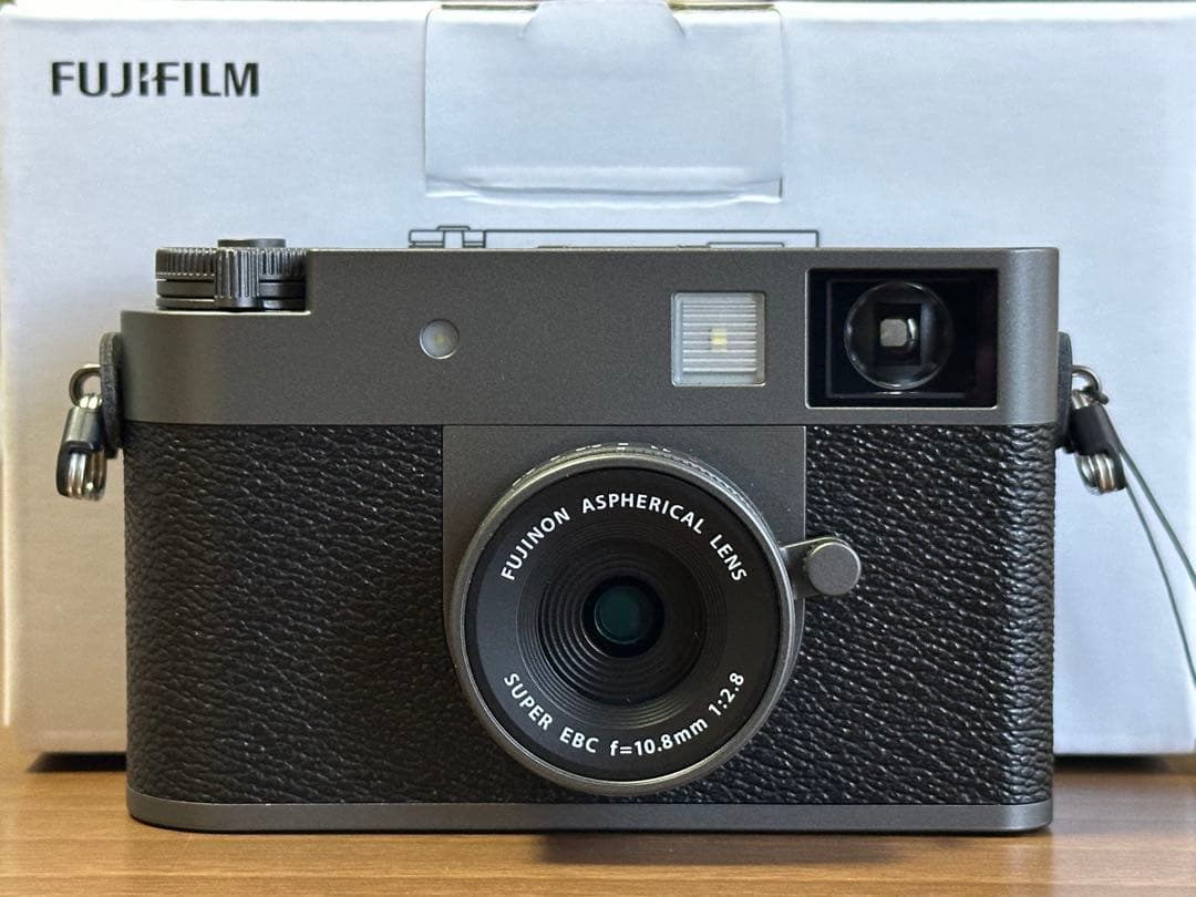 FUJIFILM X half チャコールグレー