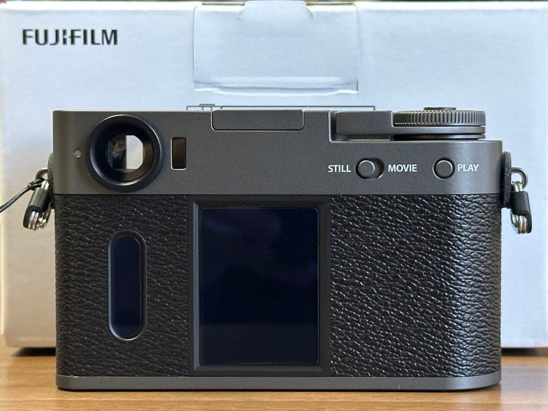 FUJIFILM X half チャコールグレー