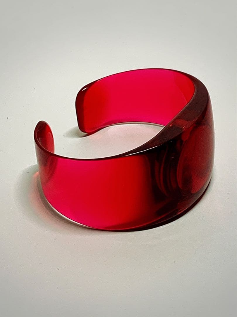 ISSEY MIYAKE イッセイミヤケ バングルウォッチ レッド 腕時計