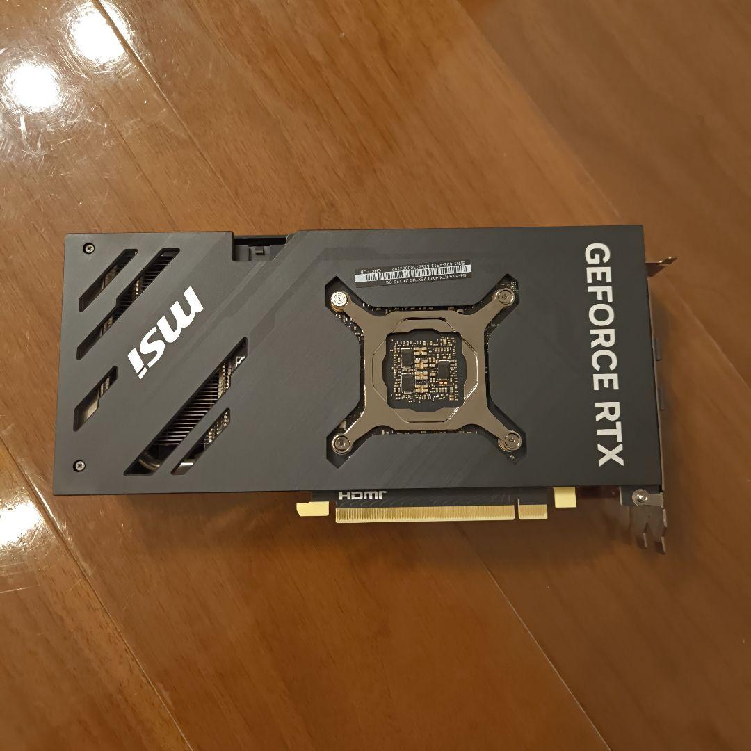 MSI GeForce RTX 4070 Ventus 2X 12G OC 本体