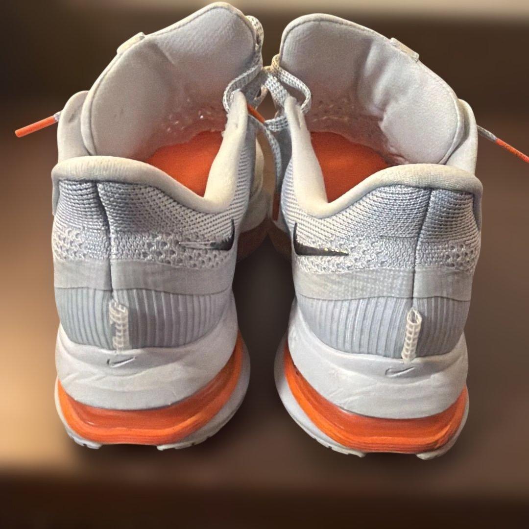 Nike ペガサスプレミアムW　フットボールグレー　トータルオレンジ　28.0