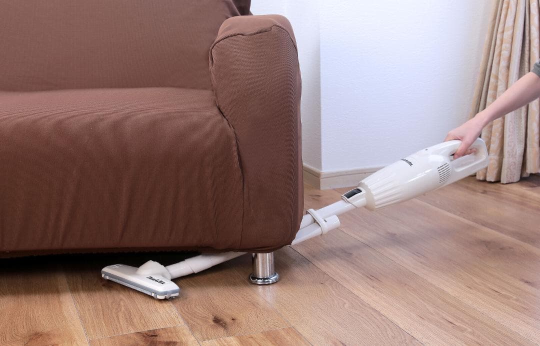 日本製 マキタ NEWコードレスクリーナー　レッド