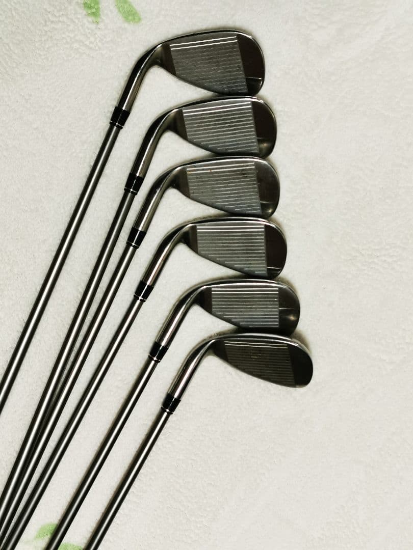 TaylorMade R5 XL Plus ドライバーとアイアンセット