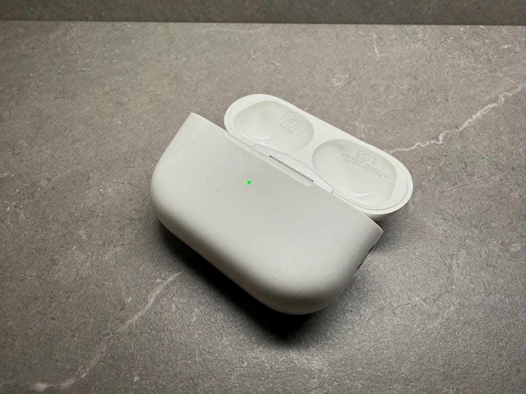 AirPods Pro (第2世代) 本体 ワイヤレスイヤホン MQD83J/A