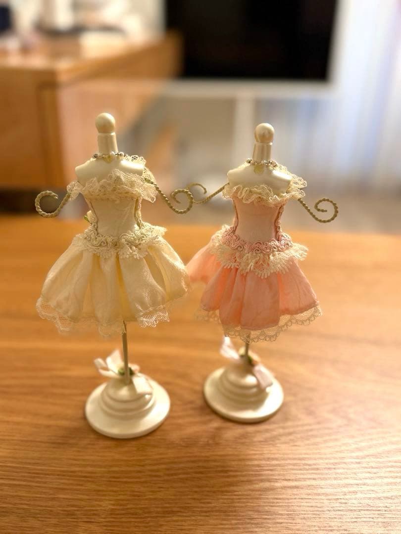 アクセサリー置き　人形