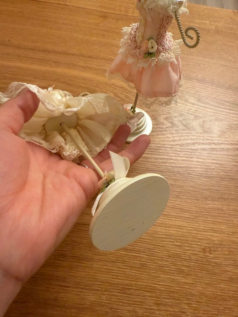 アクセサリー置き　人形