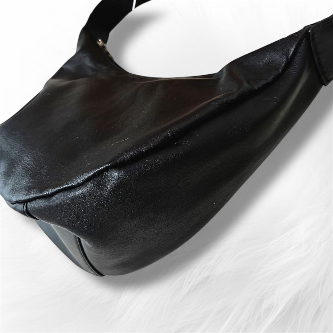 新品 ラシット ソフトレザー ラウンド ショルダーバッグ 黒 ハーフムーン