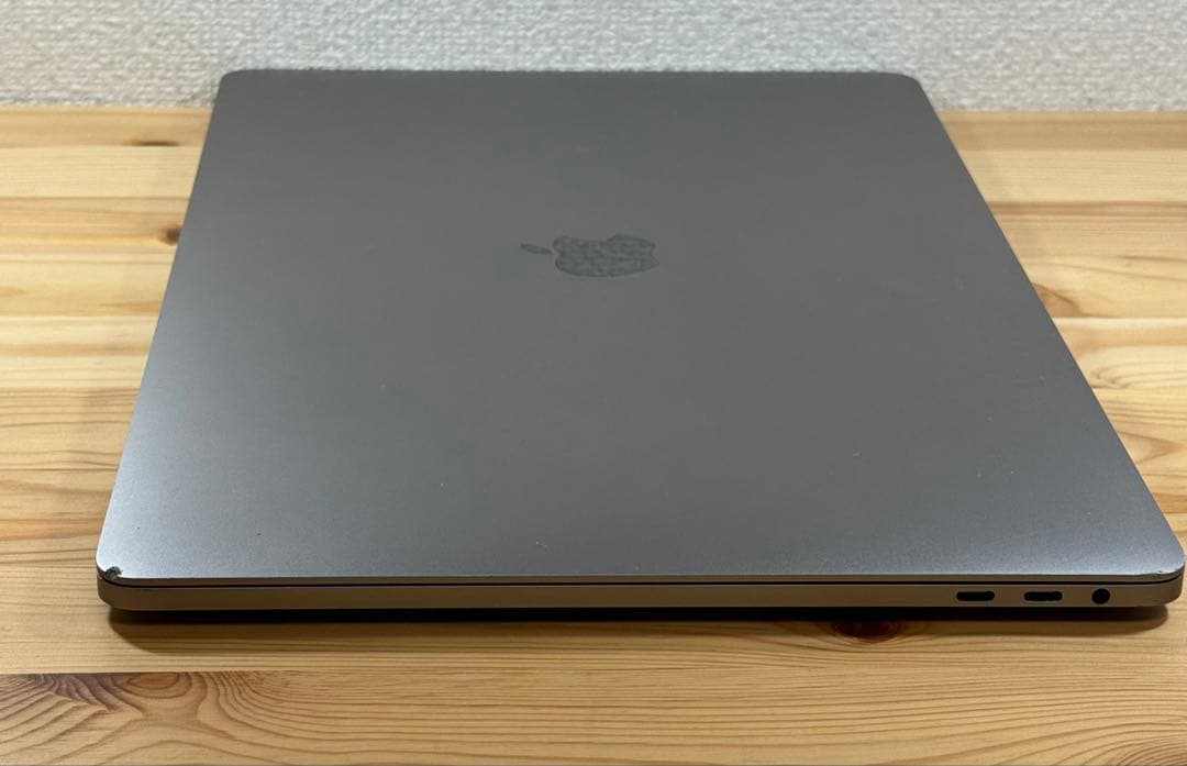 MacBook本体 MacBook Pro 15 Touch Bar 2019 i9/32/500