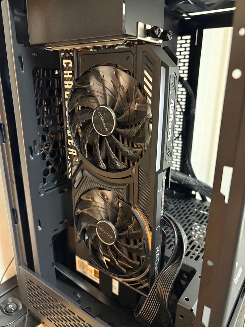 【値下済】RX9060XT 16GB ASROCK 数回使用