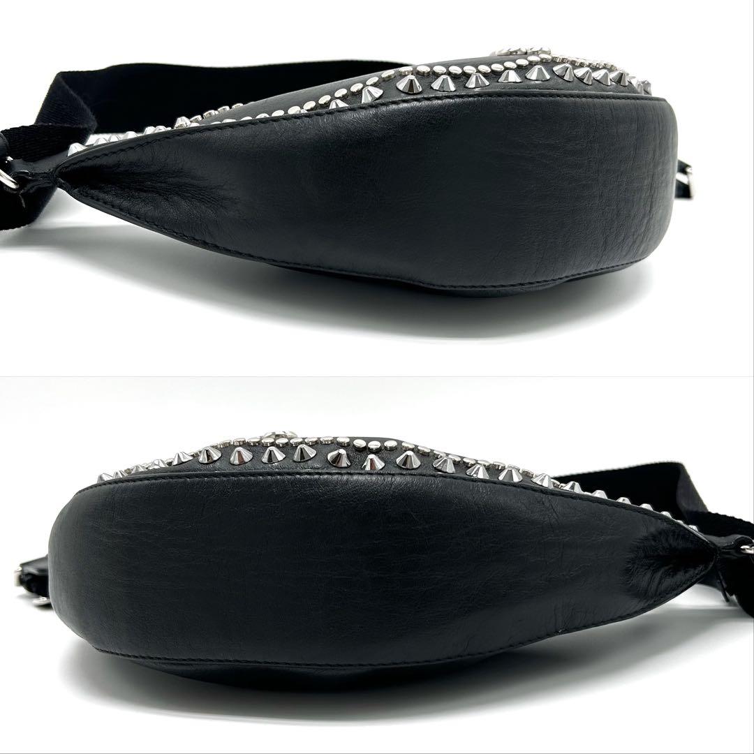 極美品 ジミーチュウ ボディバッグ スタッズ JCロゴ レザー 三日月 ムーン